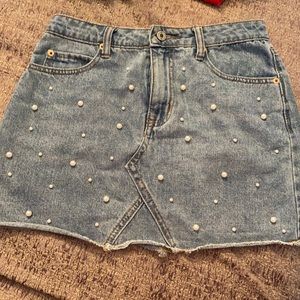 Jean skirt with pearls